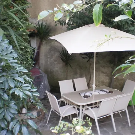 Rosa Apartment