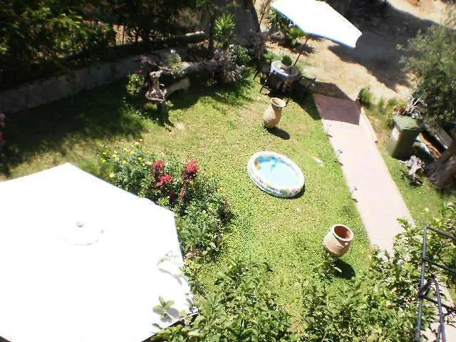 Rosa * Ajía Paraszkeví